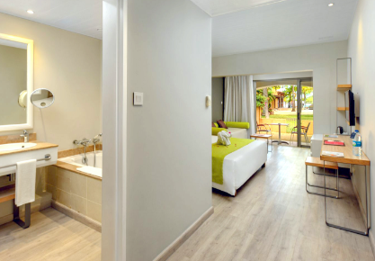 Mauricia Beachcomber Resort & Spa Standard Beachfront Rooms